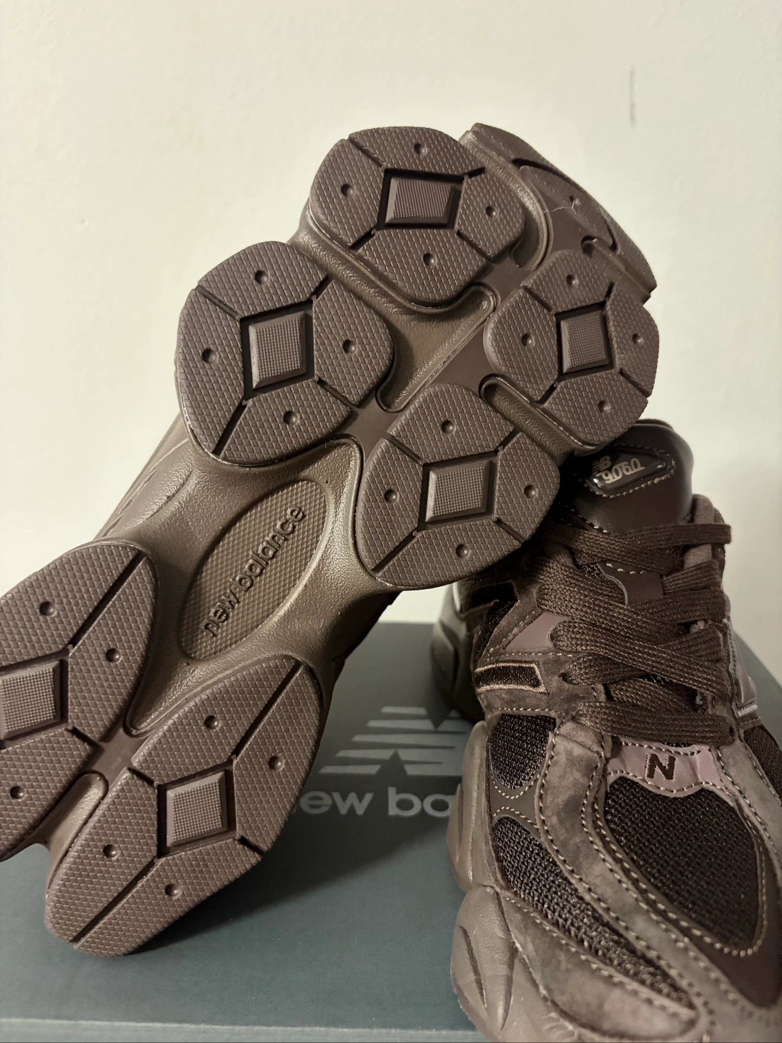 New Balance 9060, Chocolate Brown – photo 3